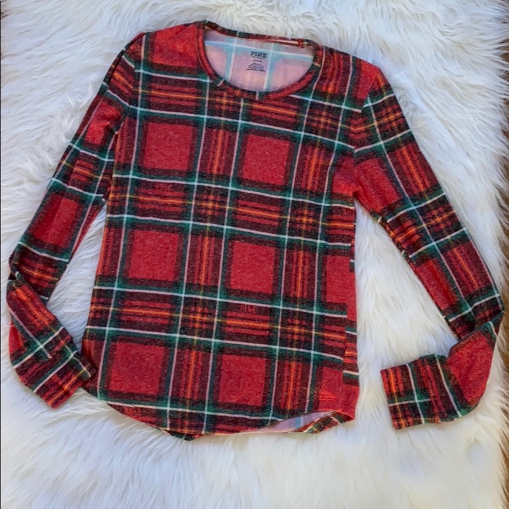 Pink Victoria’s Secret long sleeve. Sz. M